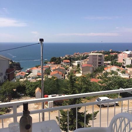 Em Apartments Ulcinj Exterior photo