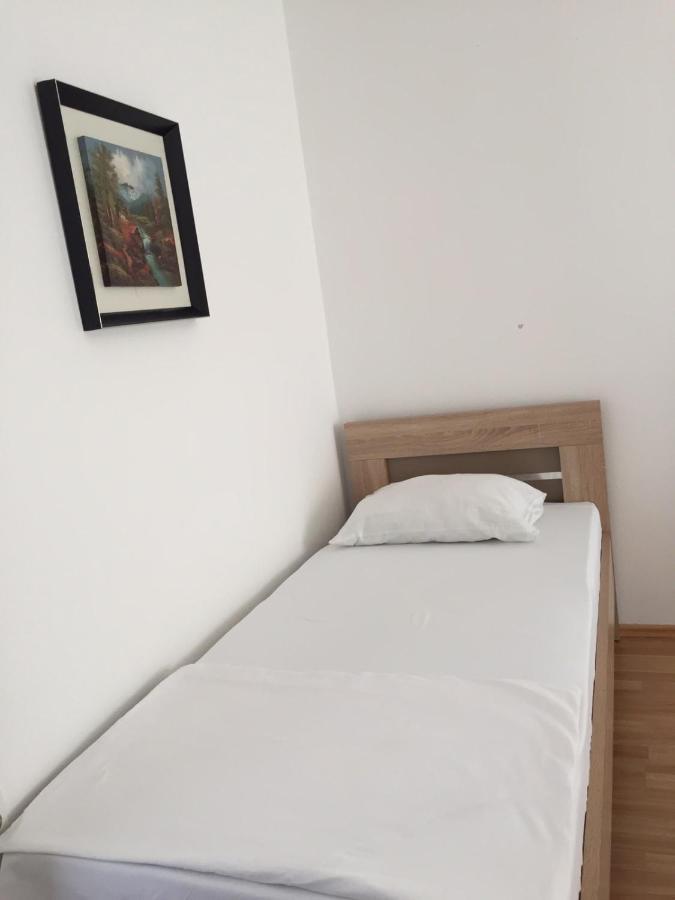 Em Apartments Ulcinj Exterior photo