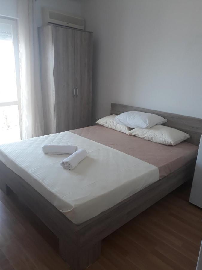 Em Apartments Ulcinj Exterior photo