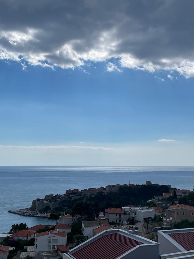 Em Apartments Ulcinj Exterior photo