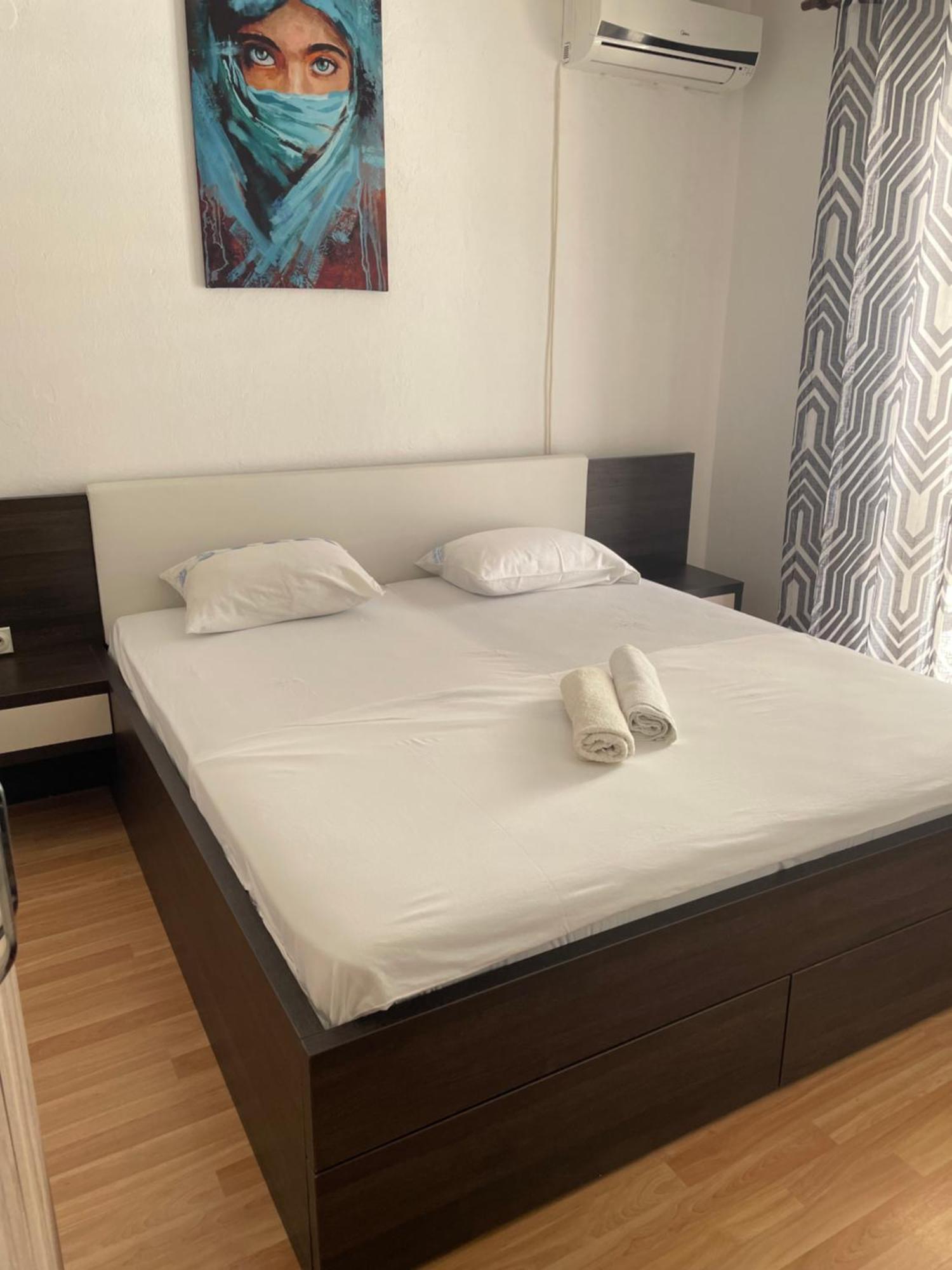Em Apartments Ulcinj Exterior photo